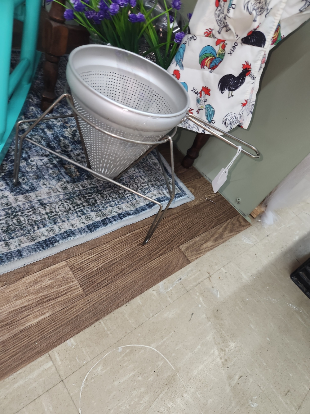 Vintage Collander With Stand